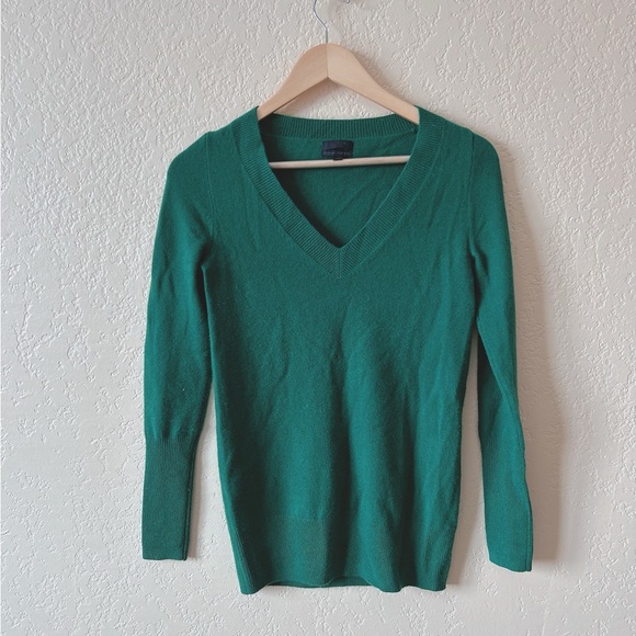 J Crew Cashmere Sweater Size XS - Picture 1 of 6